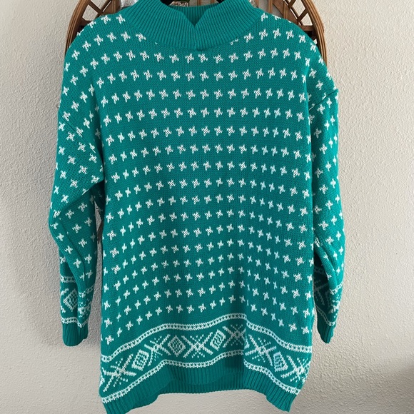 - Venezia vintage green Christmas sweater - Picture 3 of 6